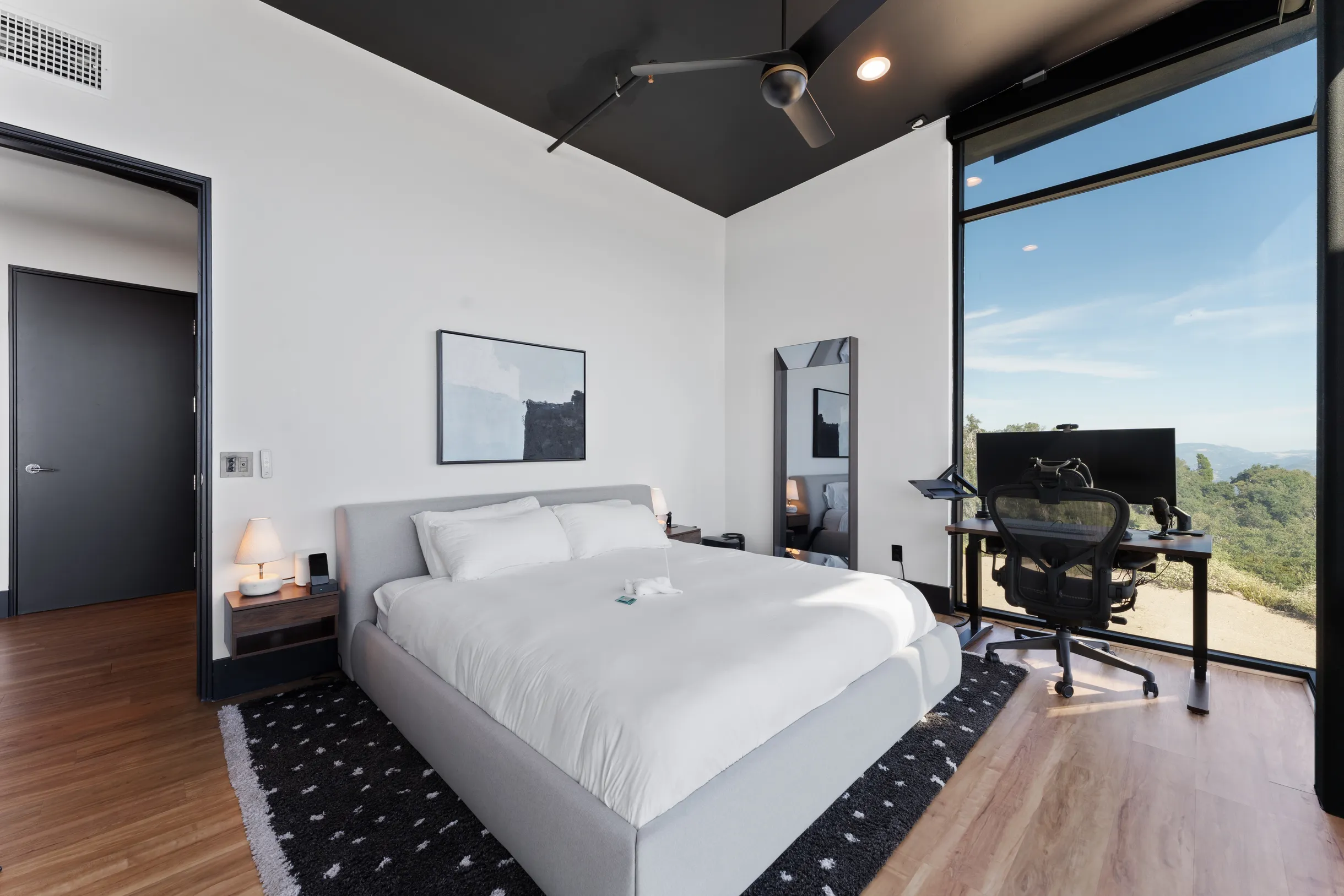 Dream House Hideaway and Hot Tub with Amazing View #4