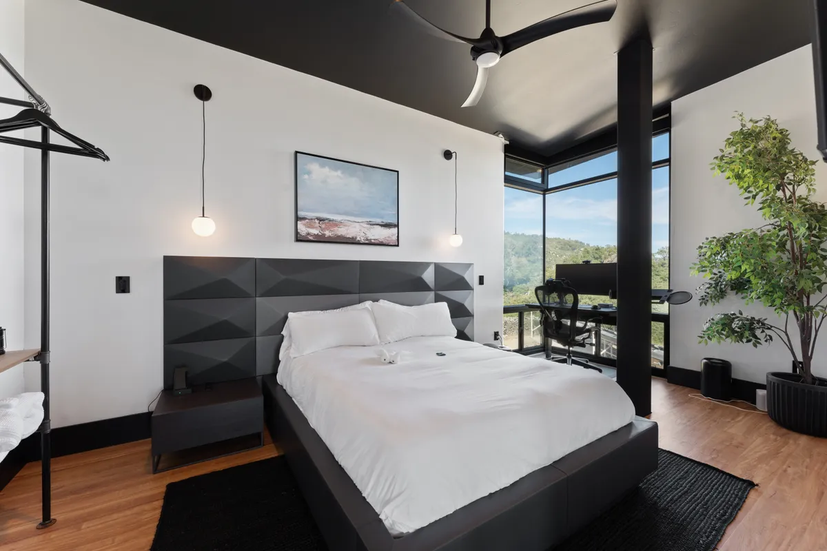 Bedroom 3 image
