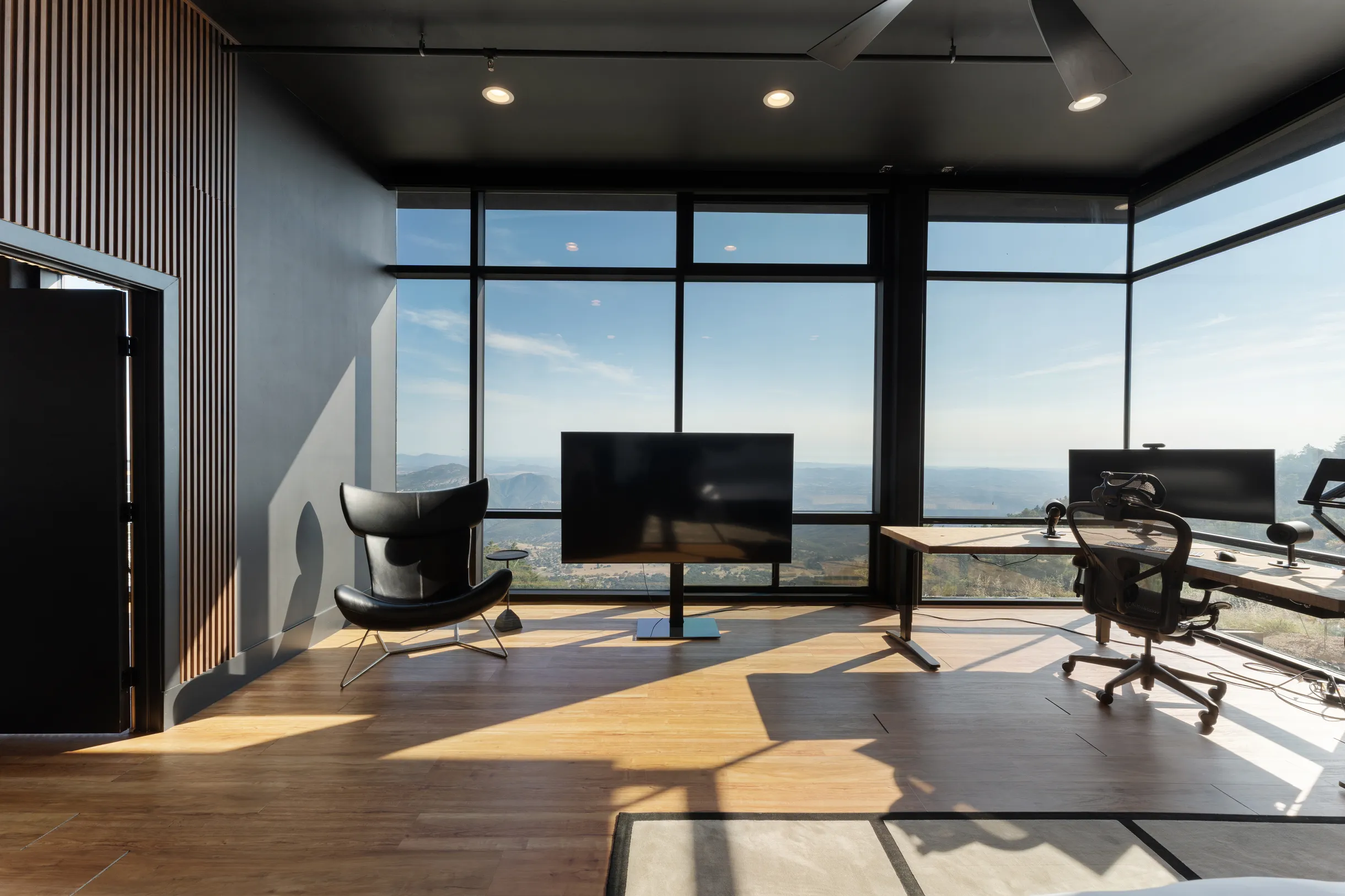 Dream House Hideaway and Hot Tub with Amazing View #48