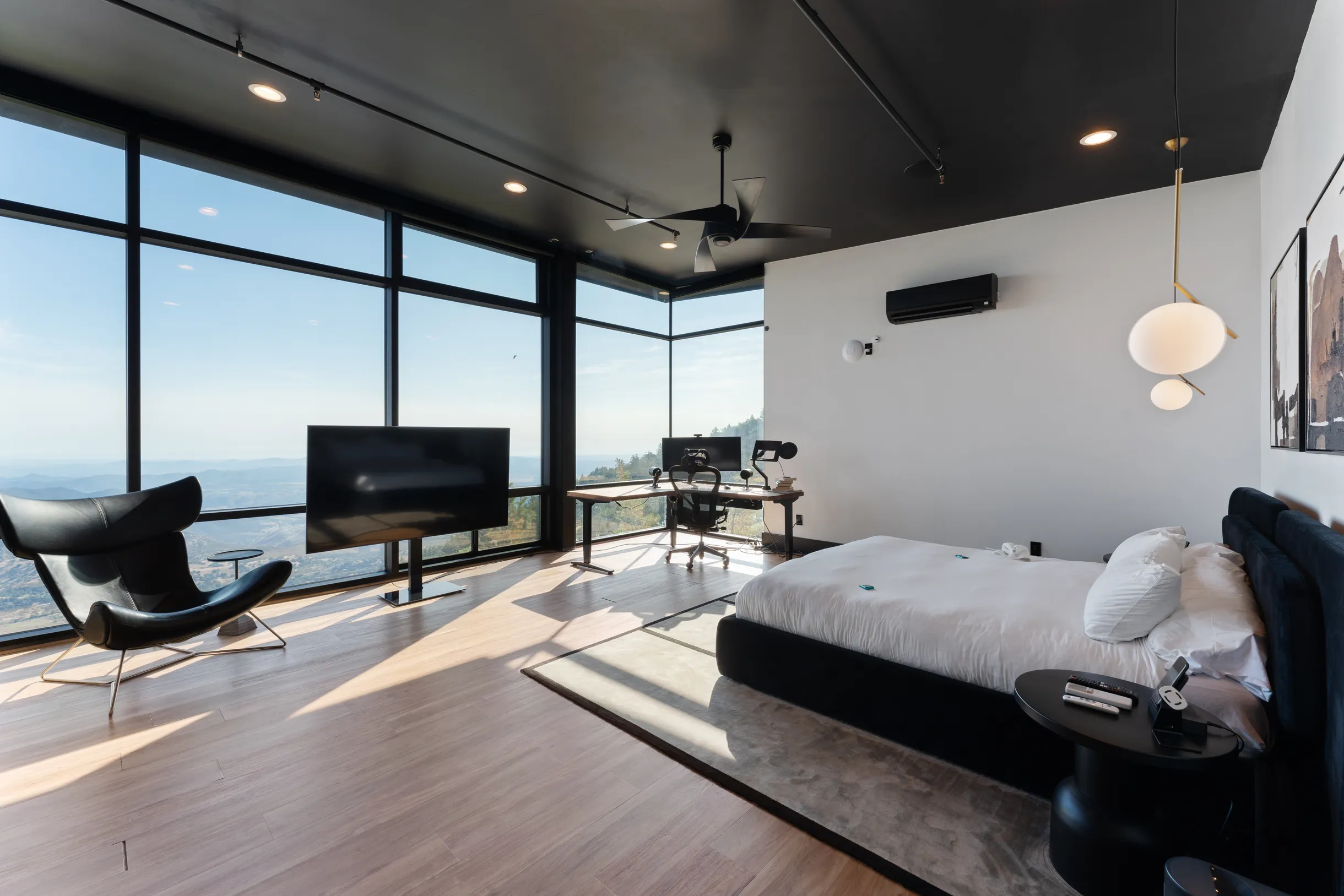 Dream House Hideaway and Hot Tub with Amazing View #18