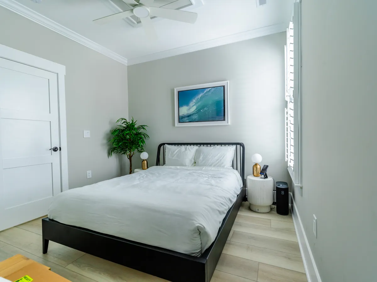 Bedroom 6 image