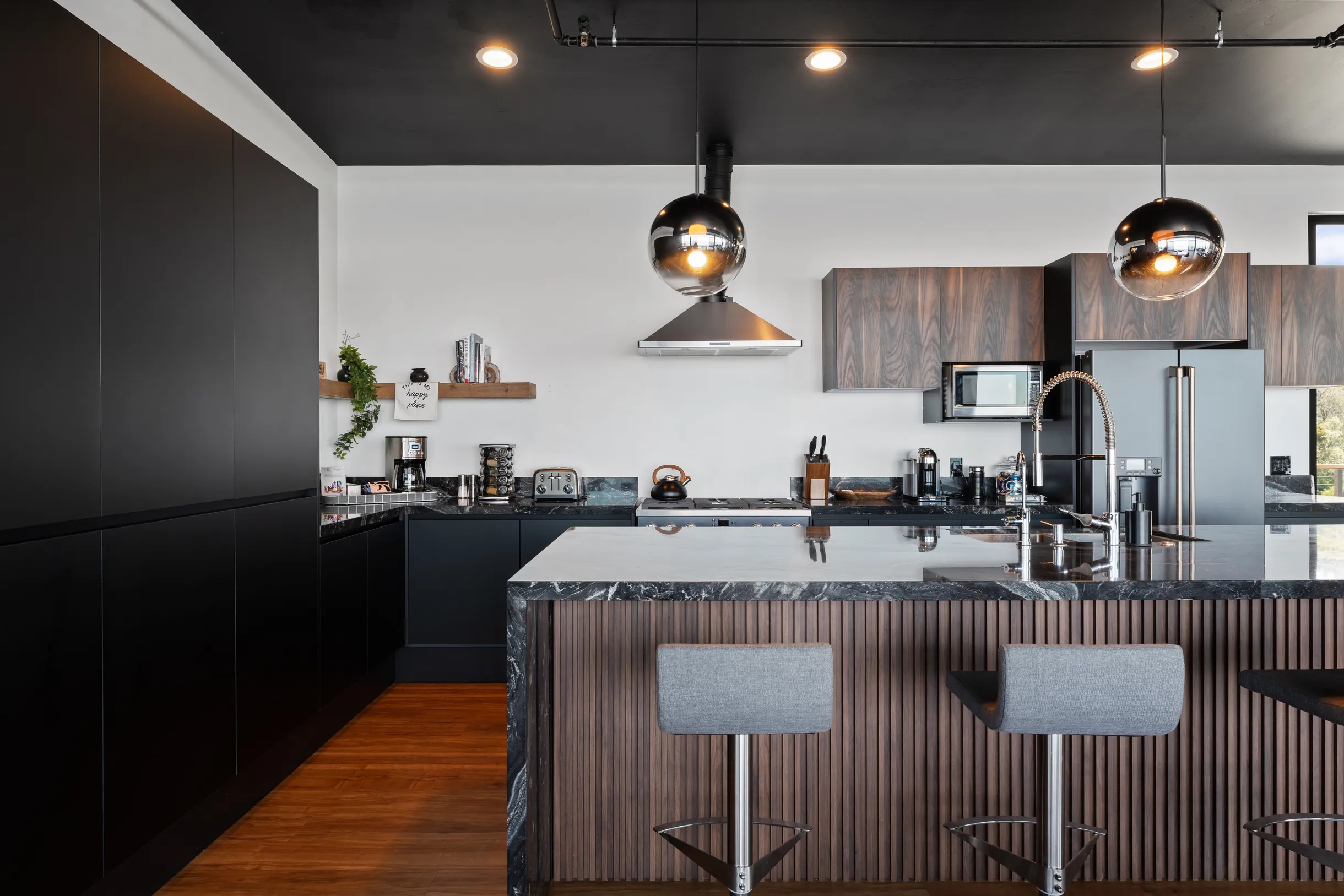 Dream House Hideaway and Hot Tub with Amazing View #32