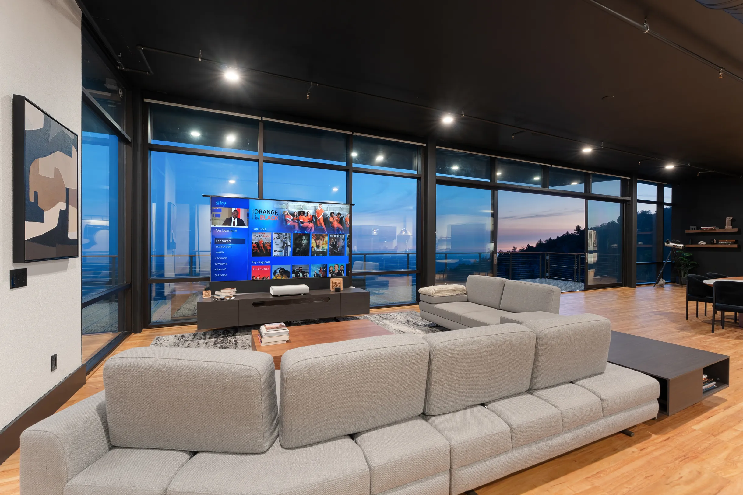 Dream House Hideaway and Hot Tub with Amazing View #10