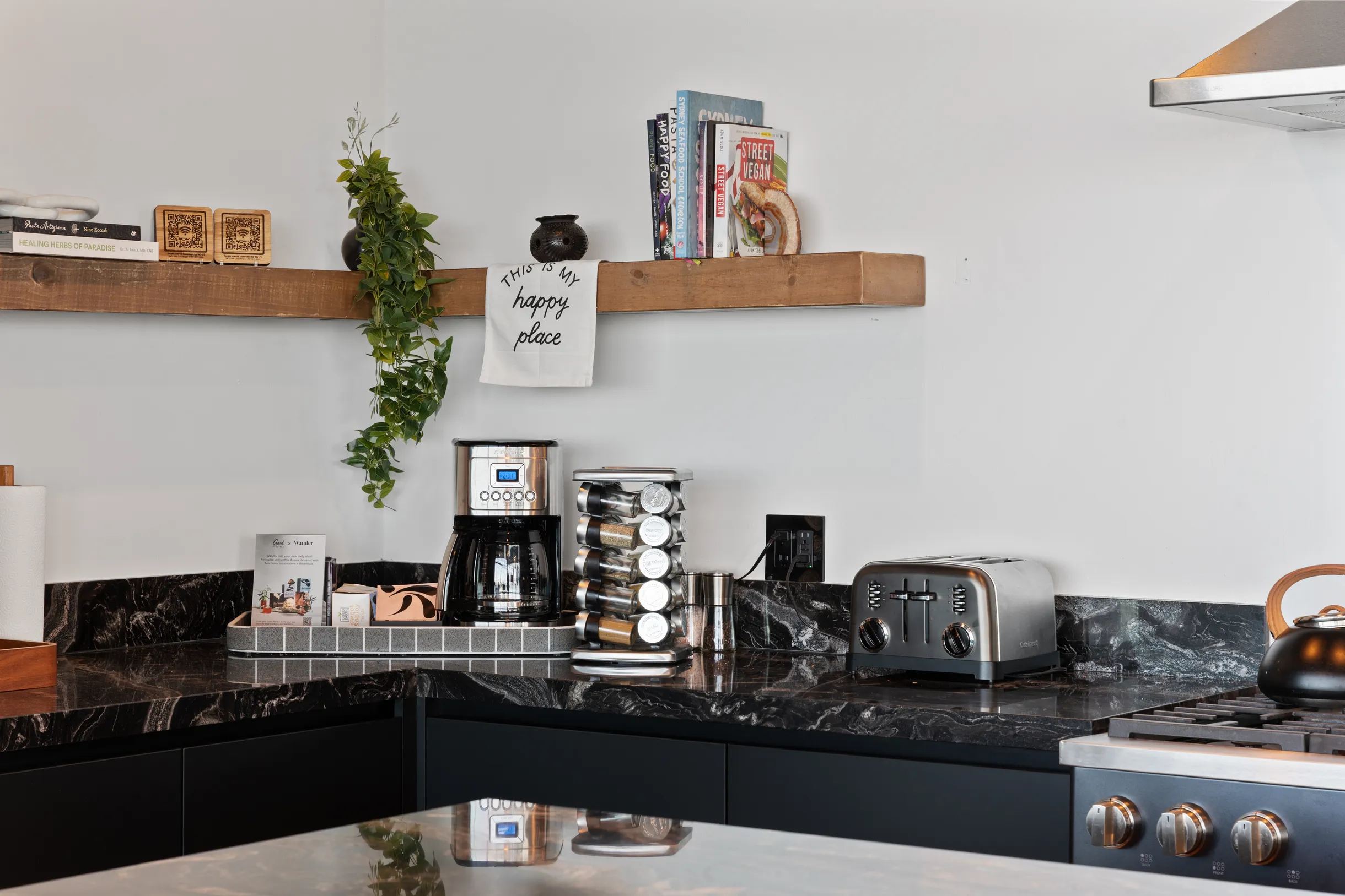 Dream House Hideaway and Hot Tub with Amazing View #70