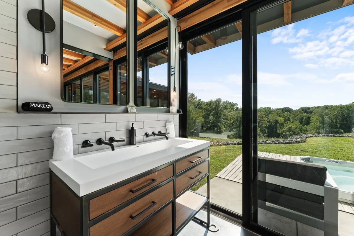 Bathroom 1 - Image 1