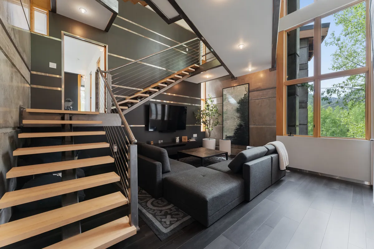 Common Area - Image 3