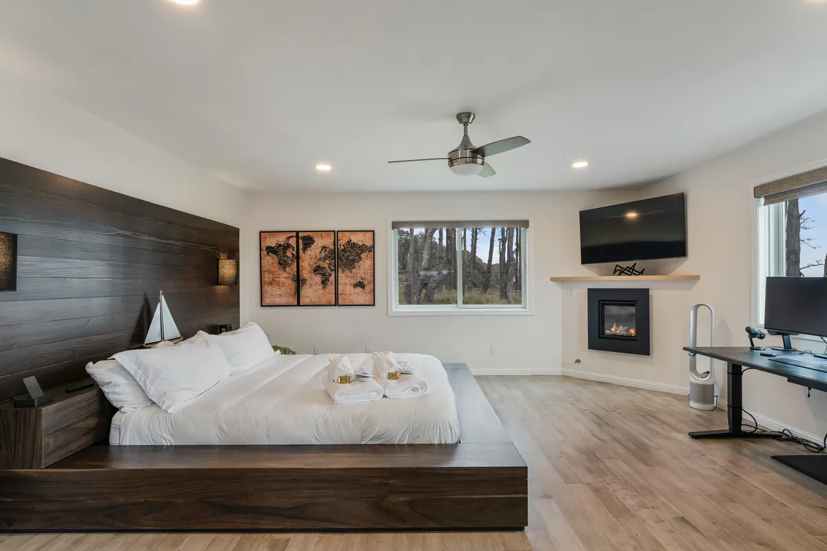 Bedroom image