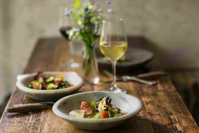 4 Romantic Restaurants Near Wander Hudson Woods