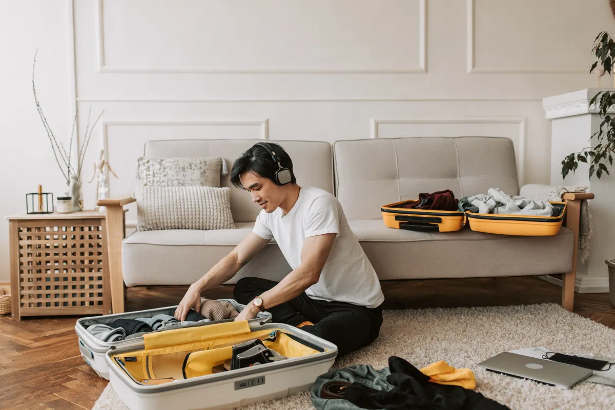 Minimalist Packing for a Beach Vacation