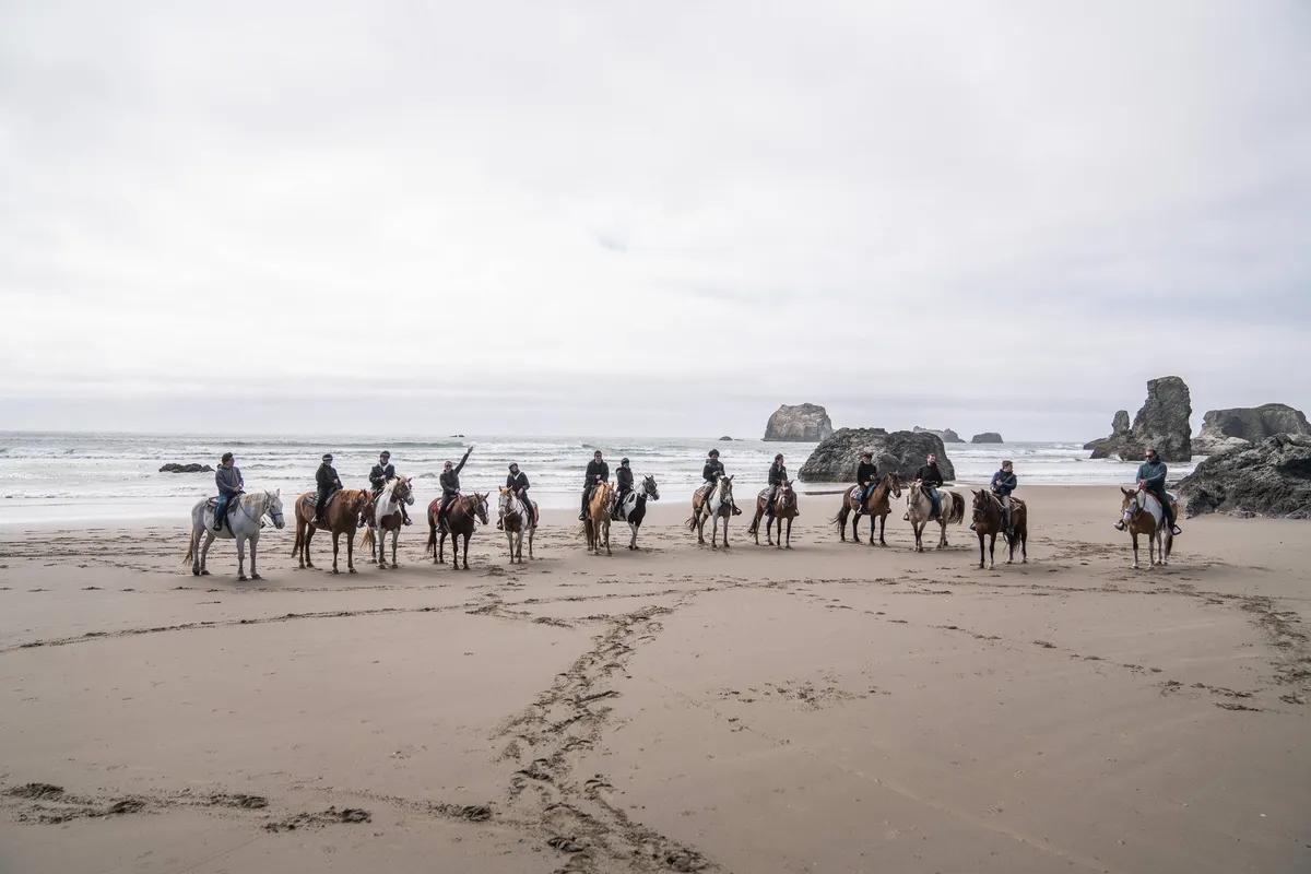Experiences Guide: Wander Bandon Beach