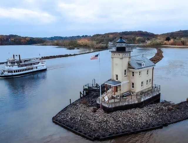 Hudson River Sightseeing Cruise (Kingston)