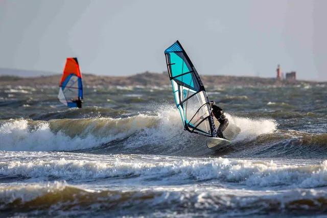 Floras Lake Kite and Windsurf