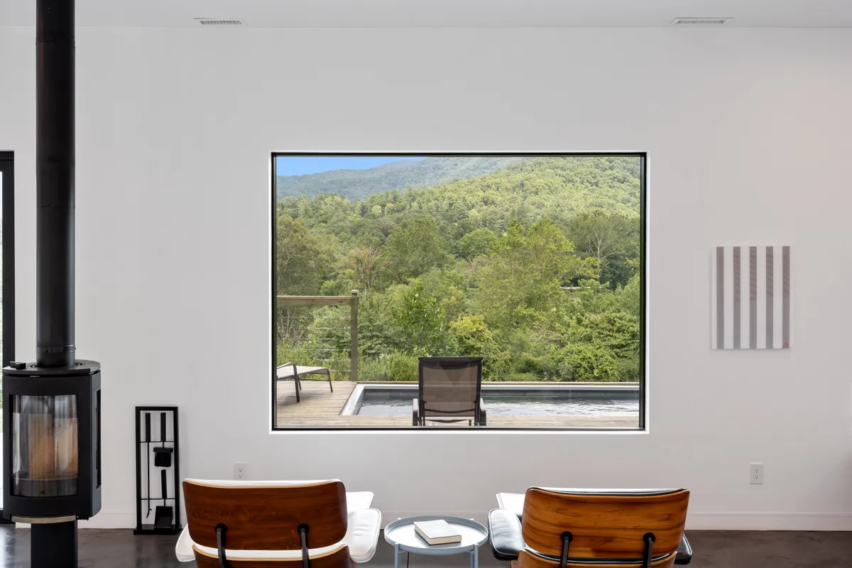 Living room - Image 9