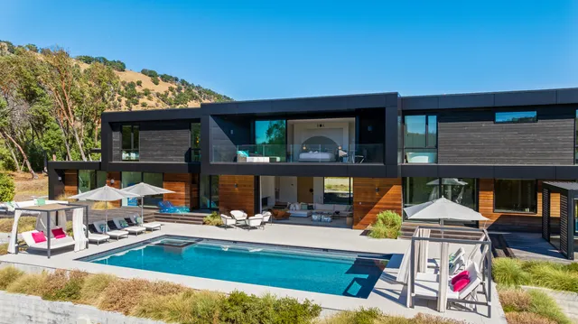 Wander Calistoga Valley