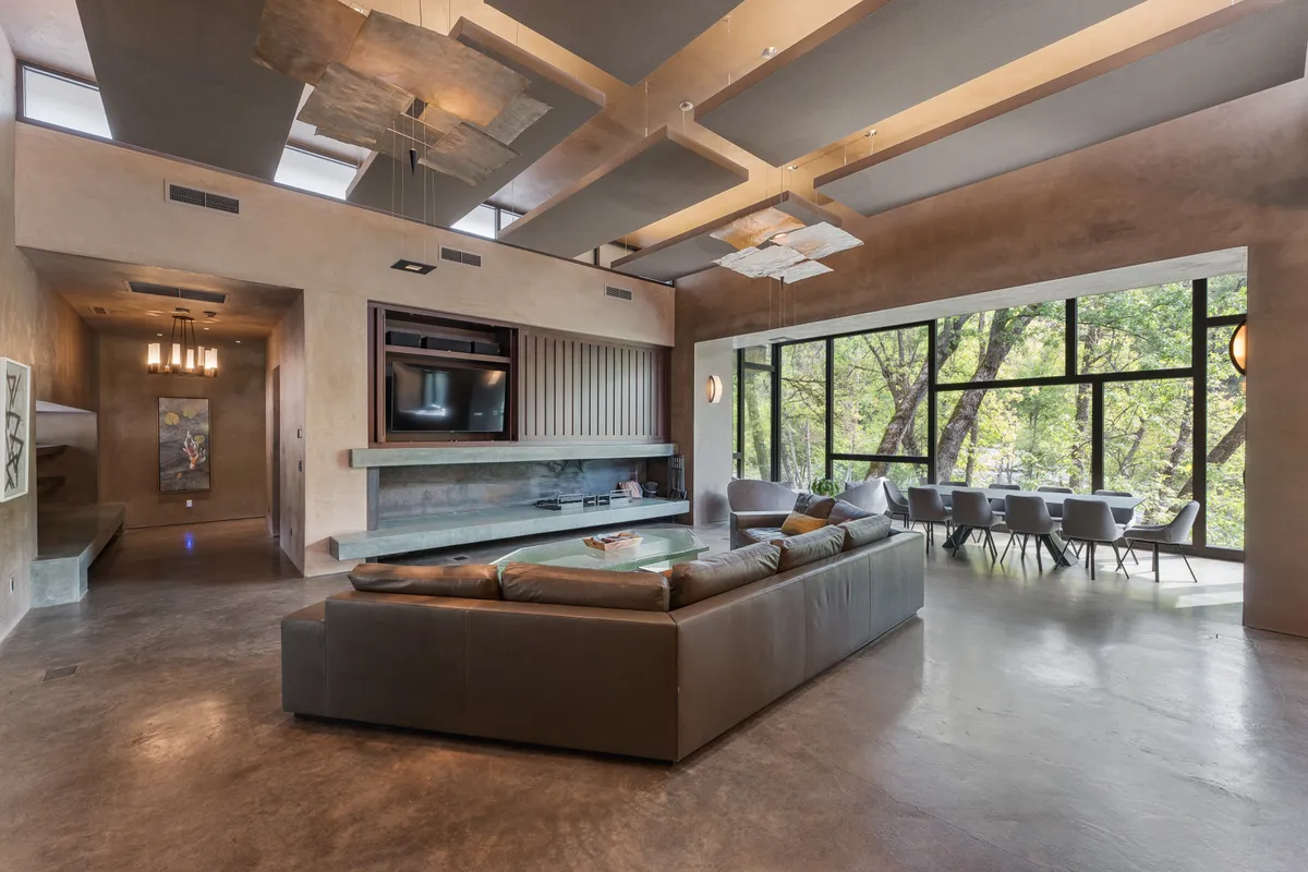 Living Room 1 - Image 1