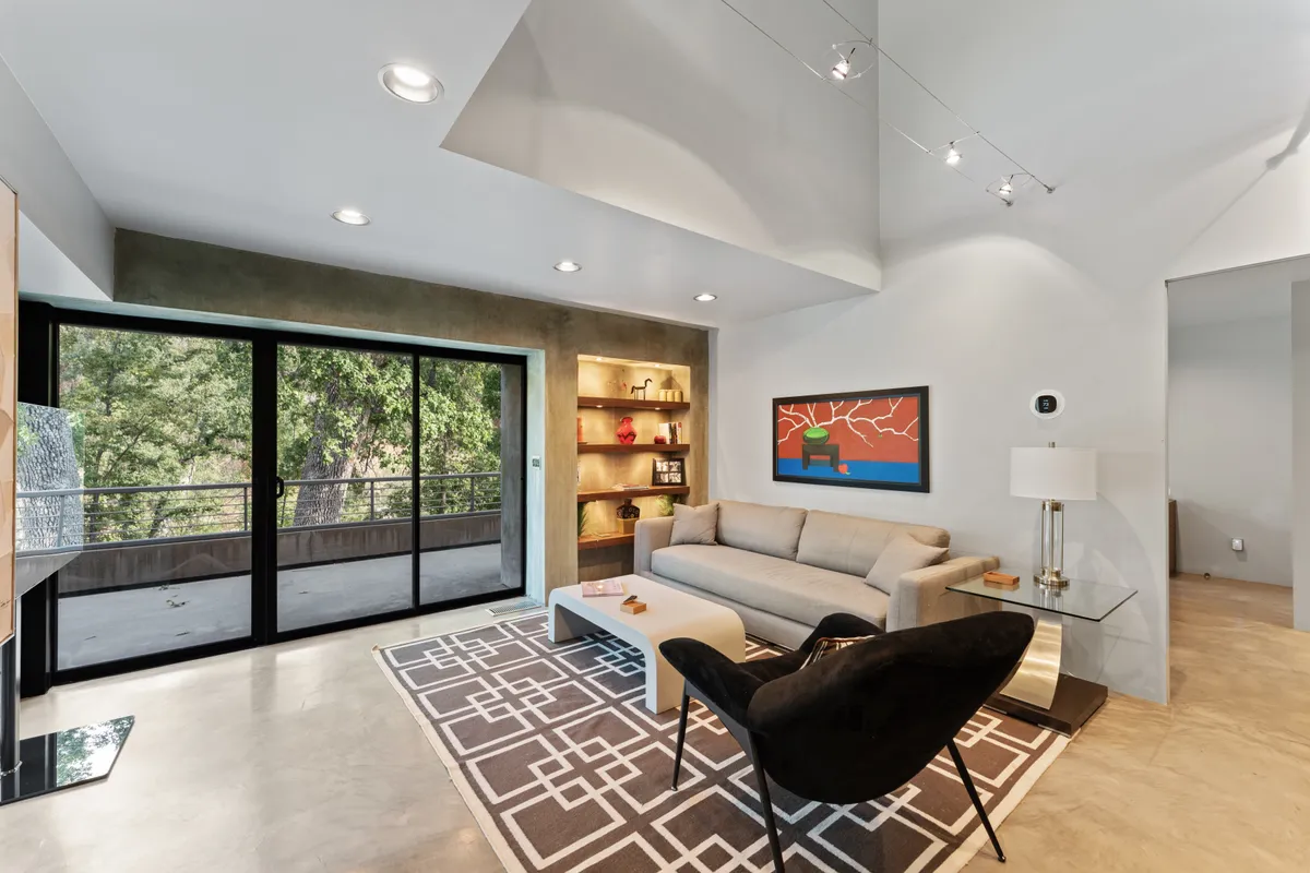 Living Room 2 - Image 1