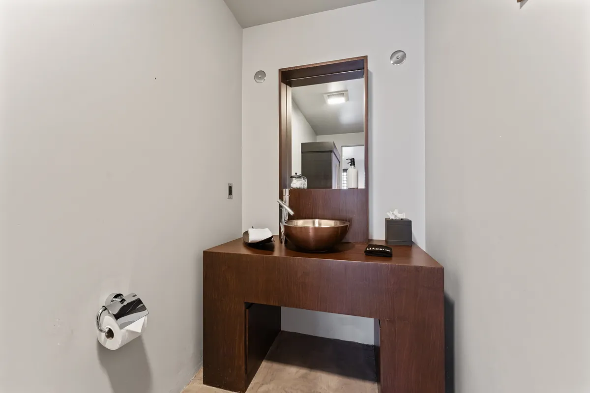 Bathroom 2 - Image 1