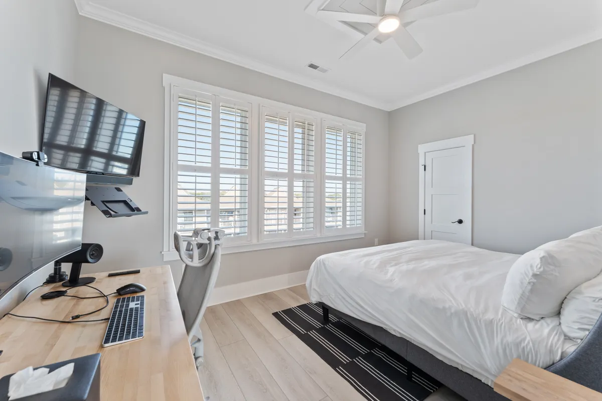 Bedroom 5 image