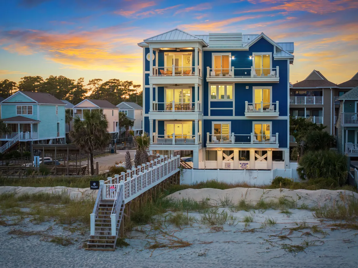 Wander Surfside Beach