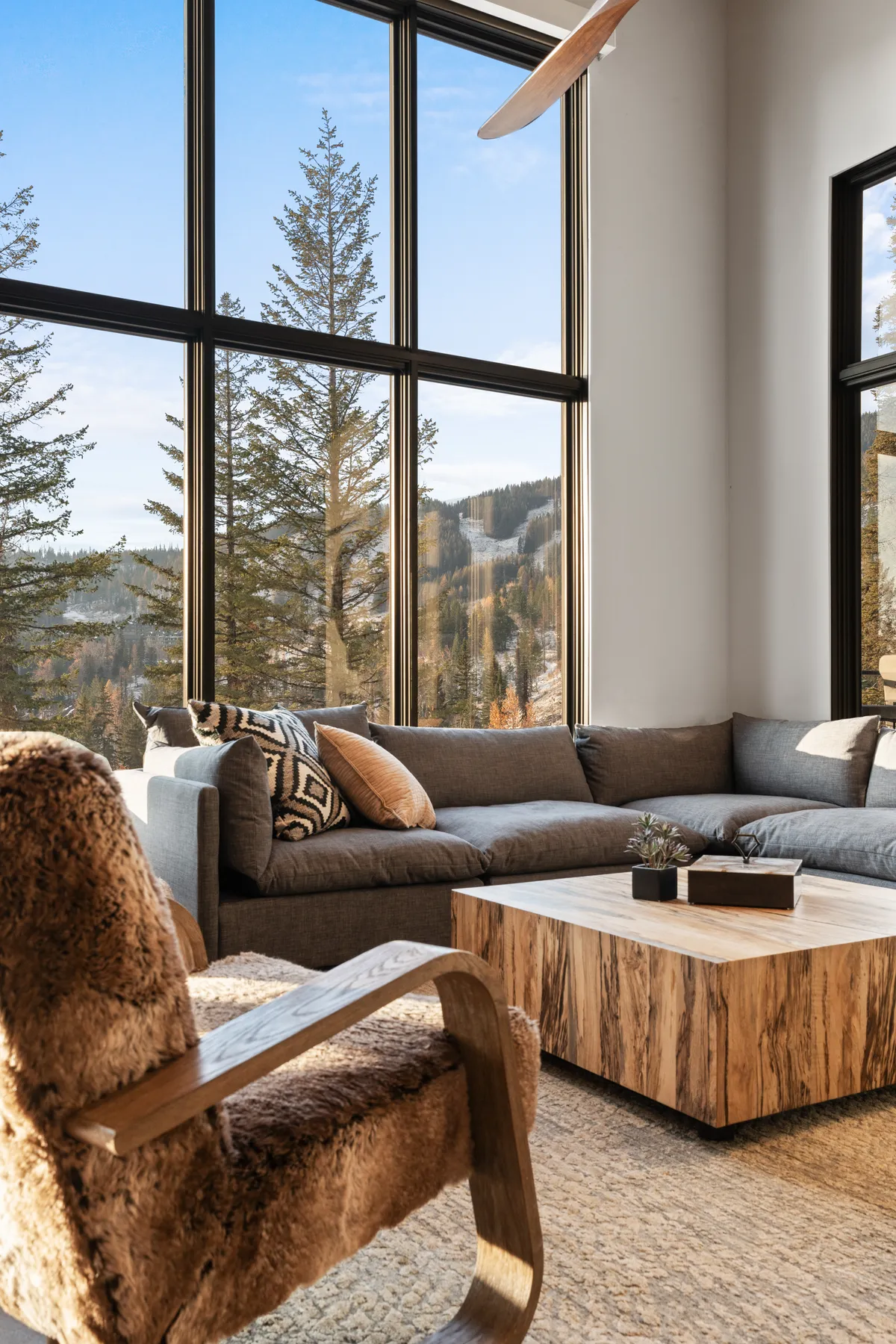 Living Room 1 - Image 6