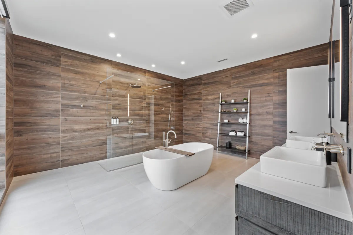 Bathroom 1 - Image 2