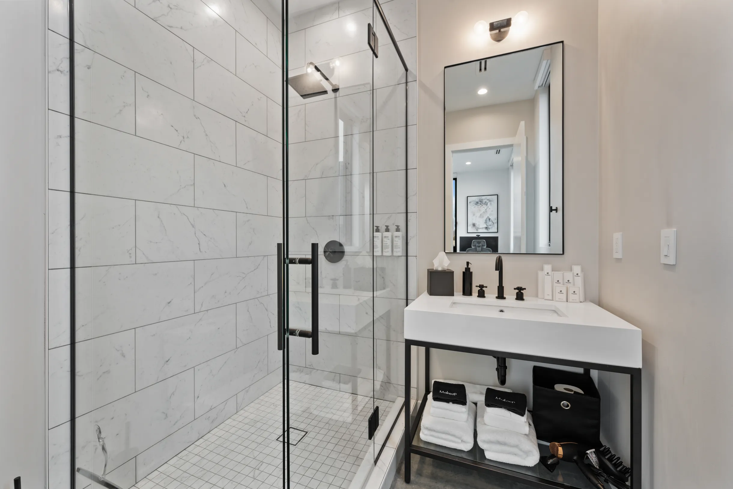 Wander Yellowstone Valley #11