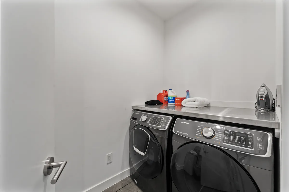 Laundry Room - Image 1