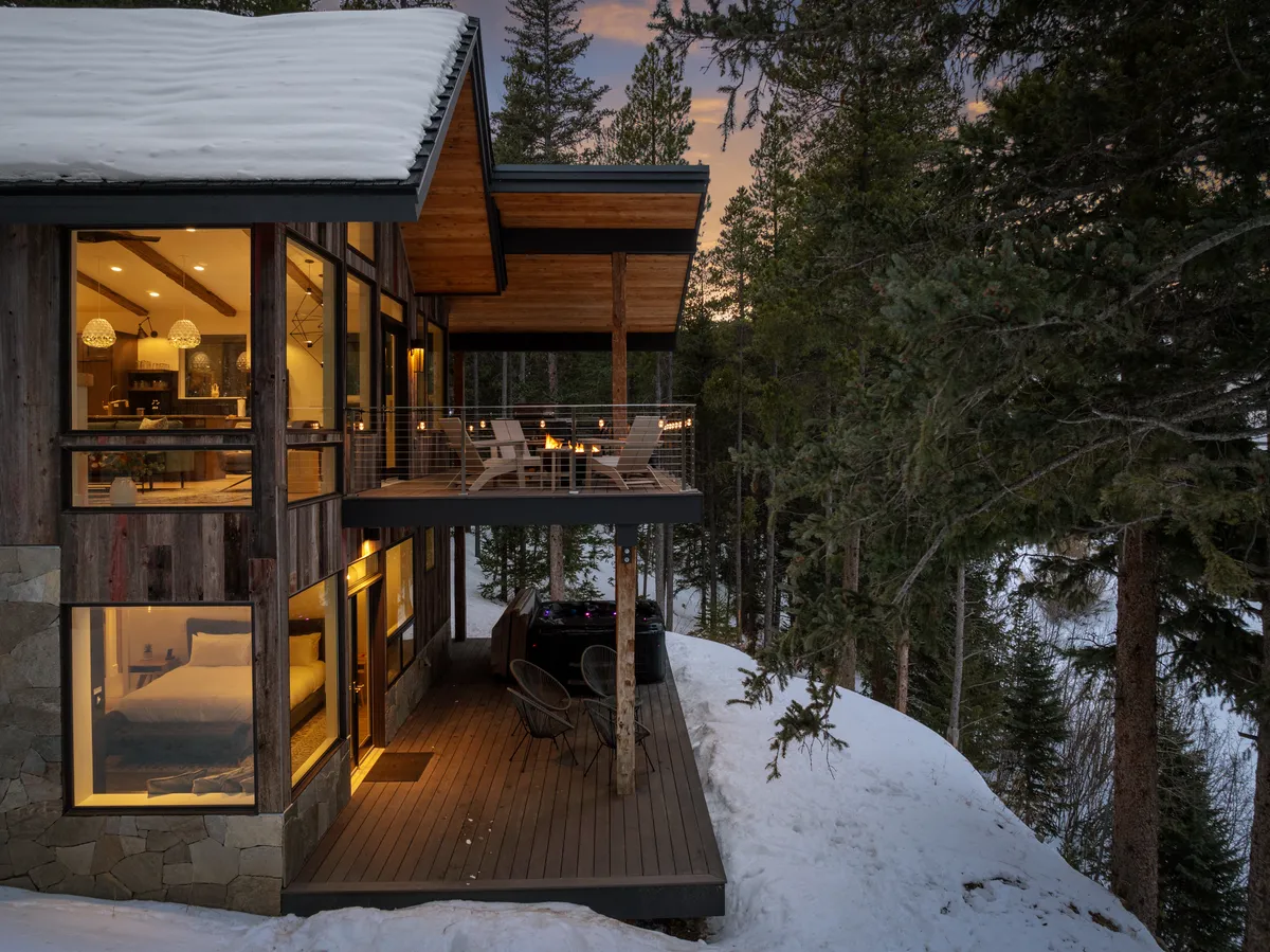 Exterior - Image 7