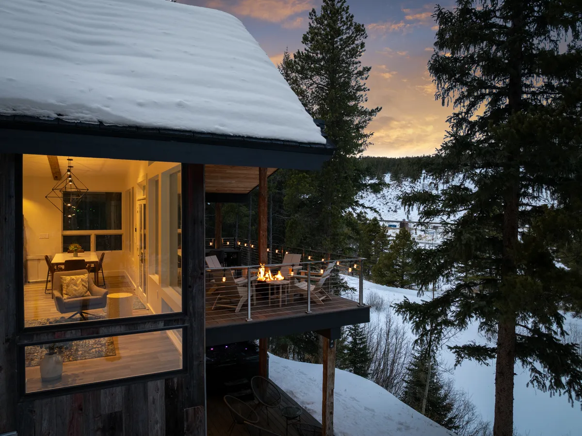 Exterior - Image 9