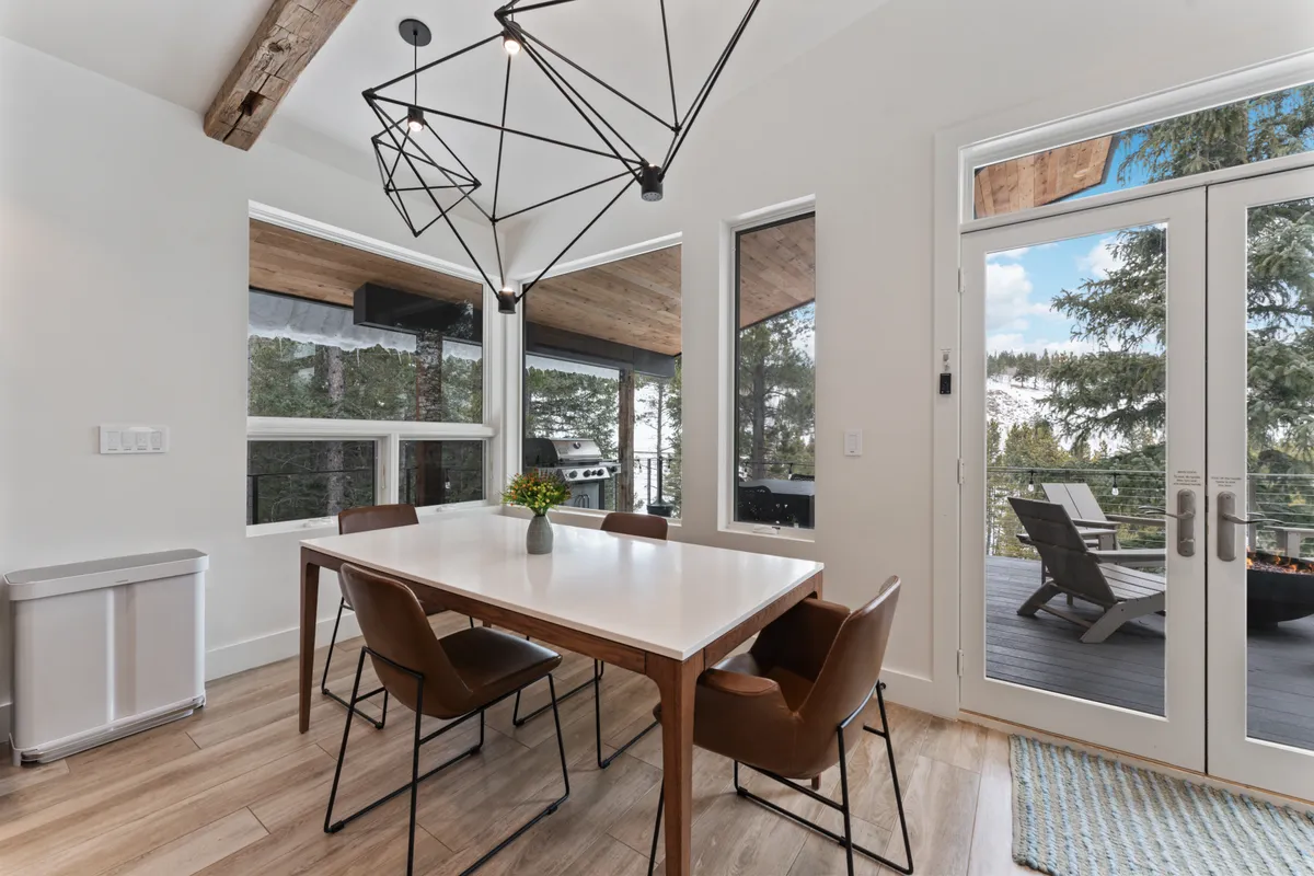 Dining Room - Image 2