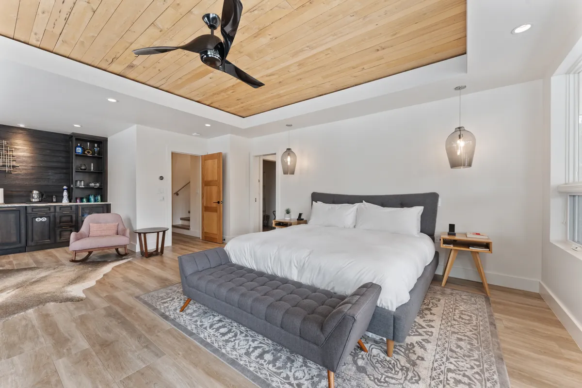 Bedroom 1 - Image 7
