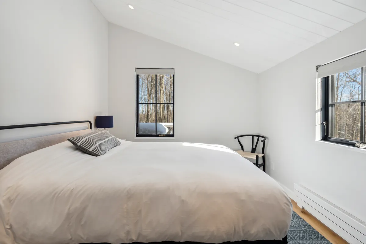 Bedroom 5 image
