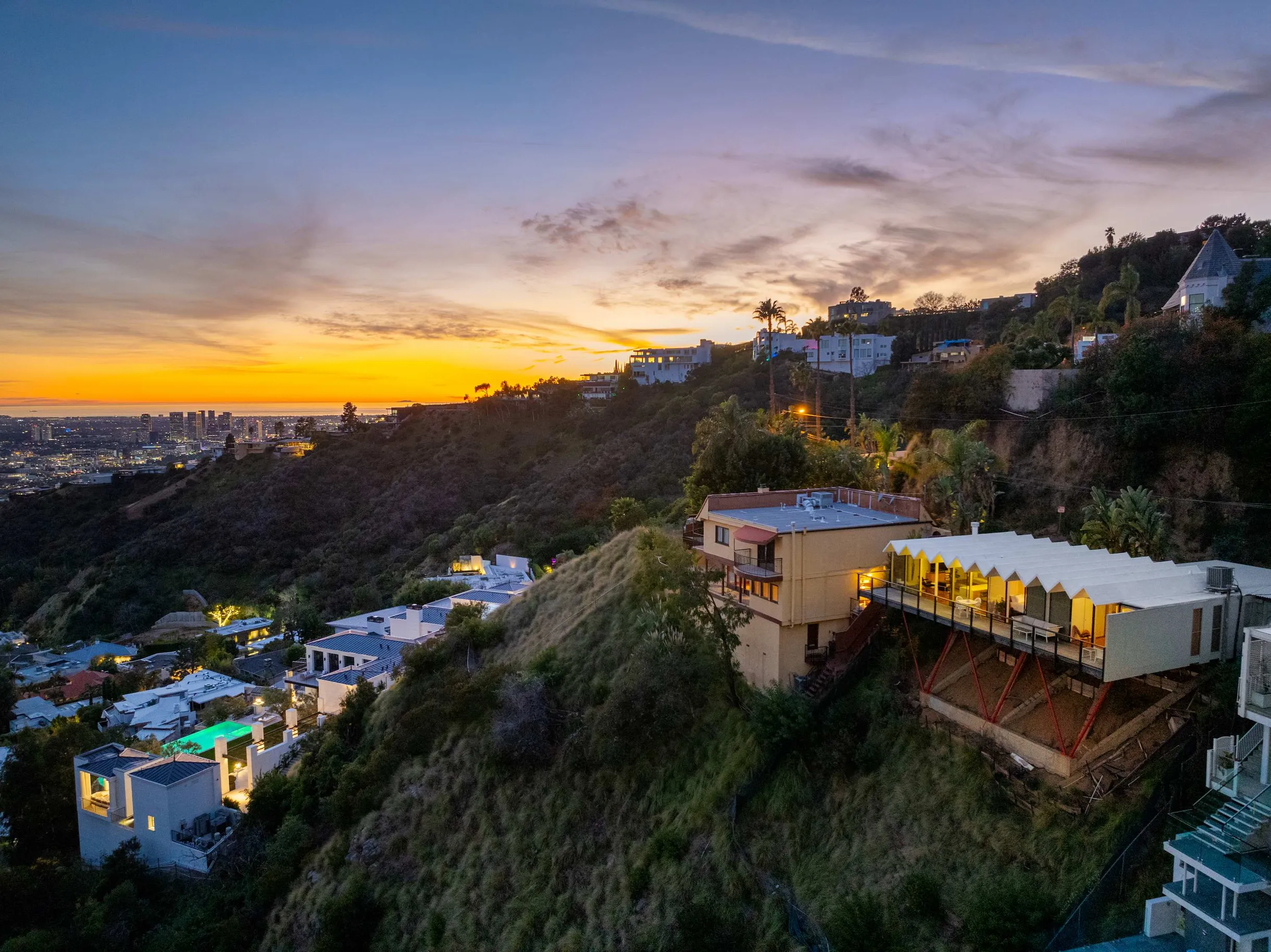 Wander Hollywood Hills #2