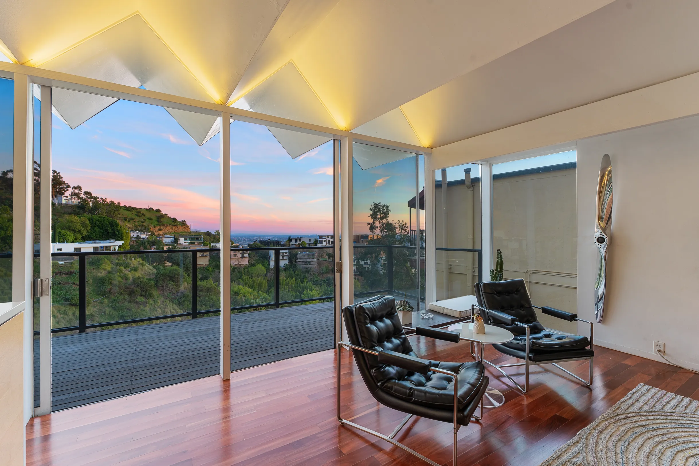 Wander Hollywood Hills #14