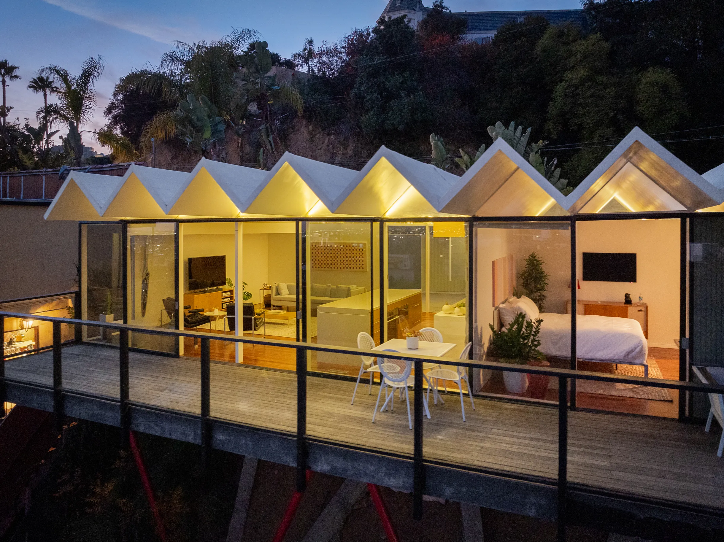 Wander Hollywood Hills #4