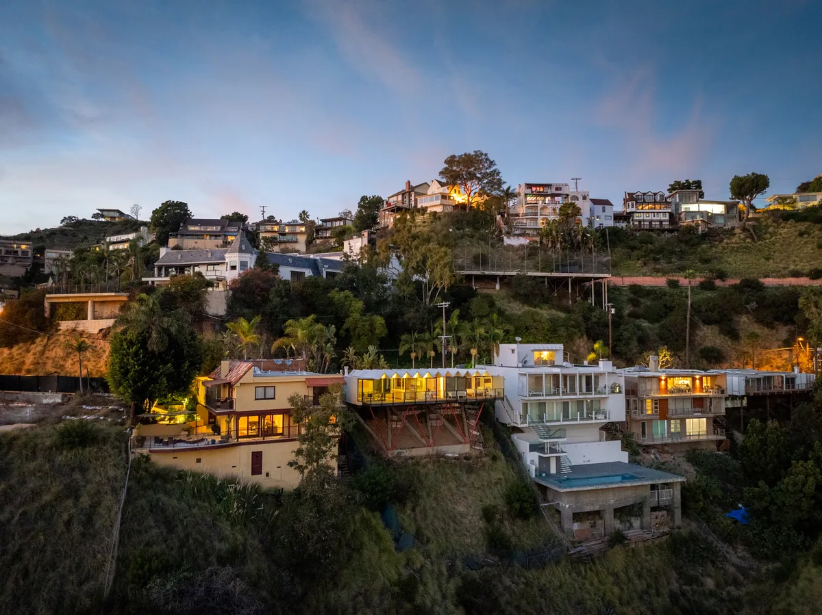 Wander Hollywood Hills