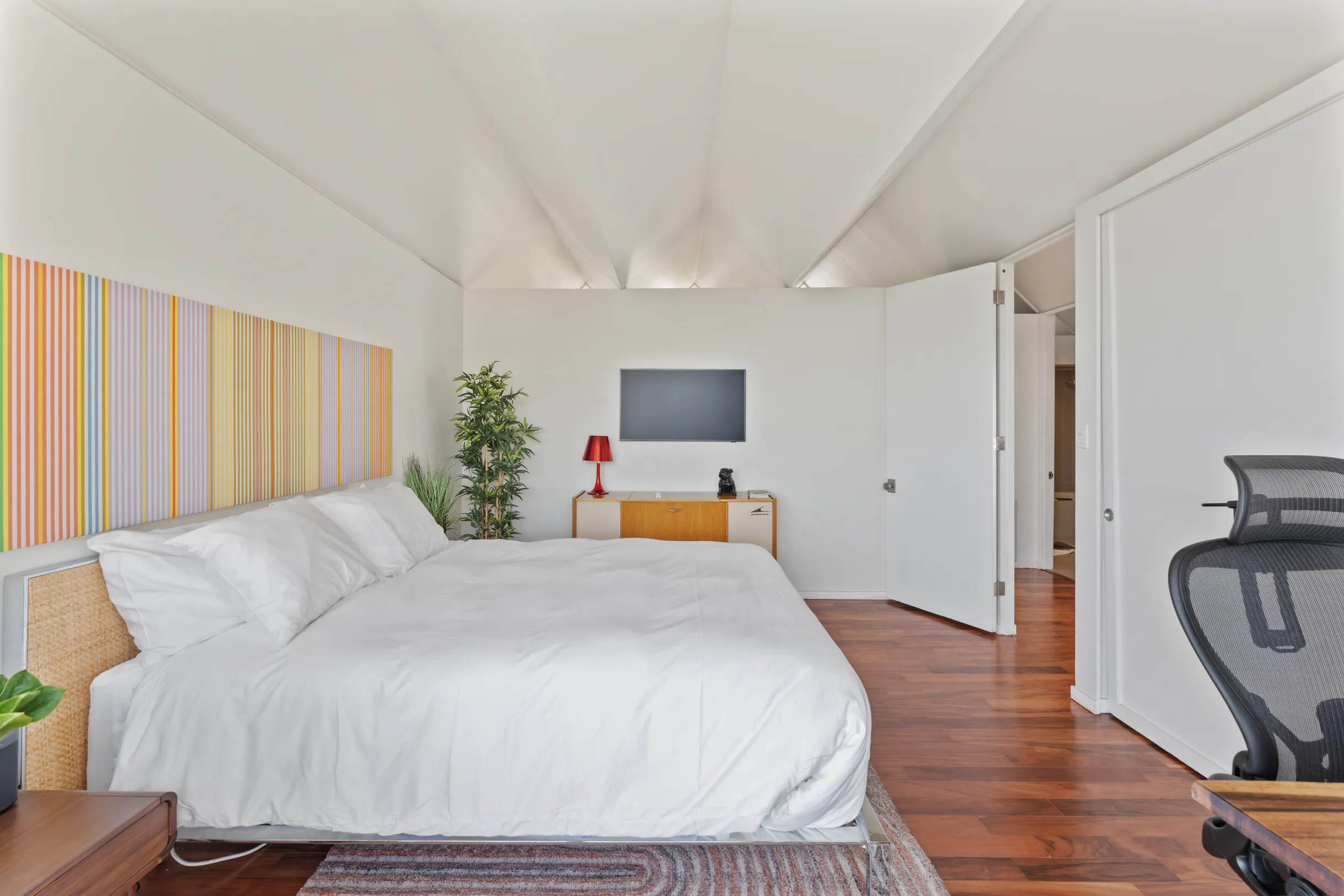 Wander Hollywood Hills #26