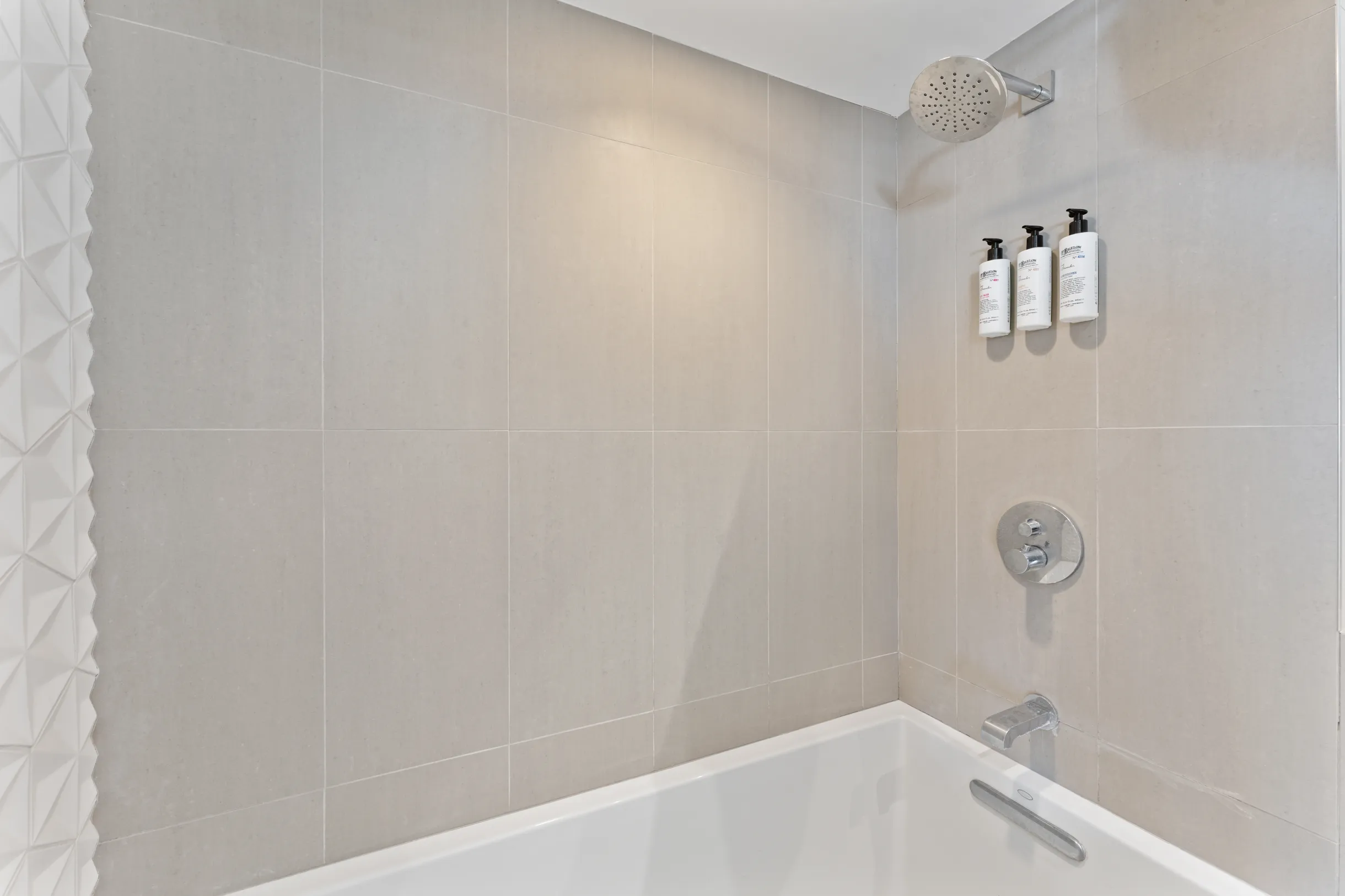 Wander Hollywood Hills #35