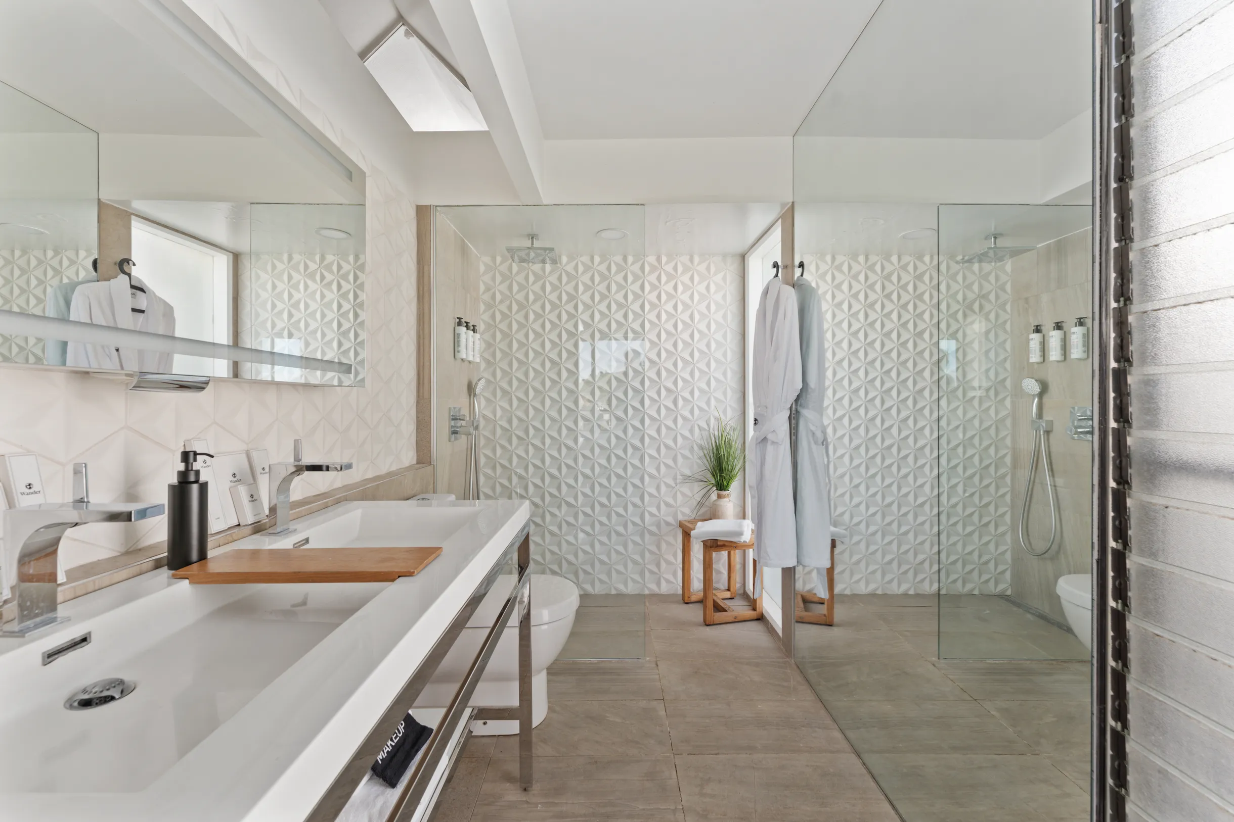 Wander Hollywood Hills #20