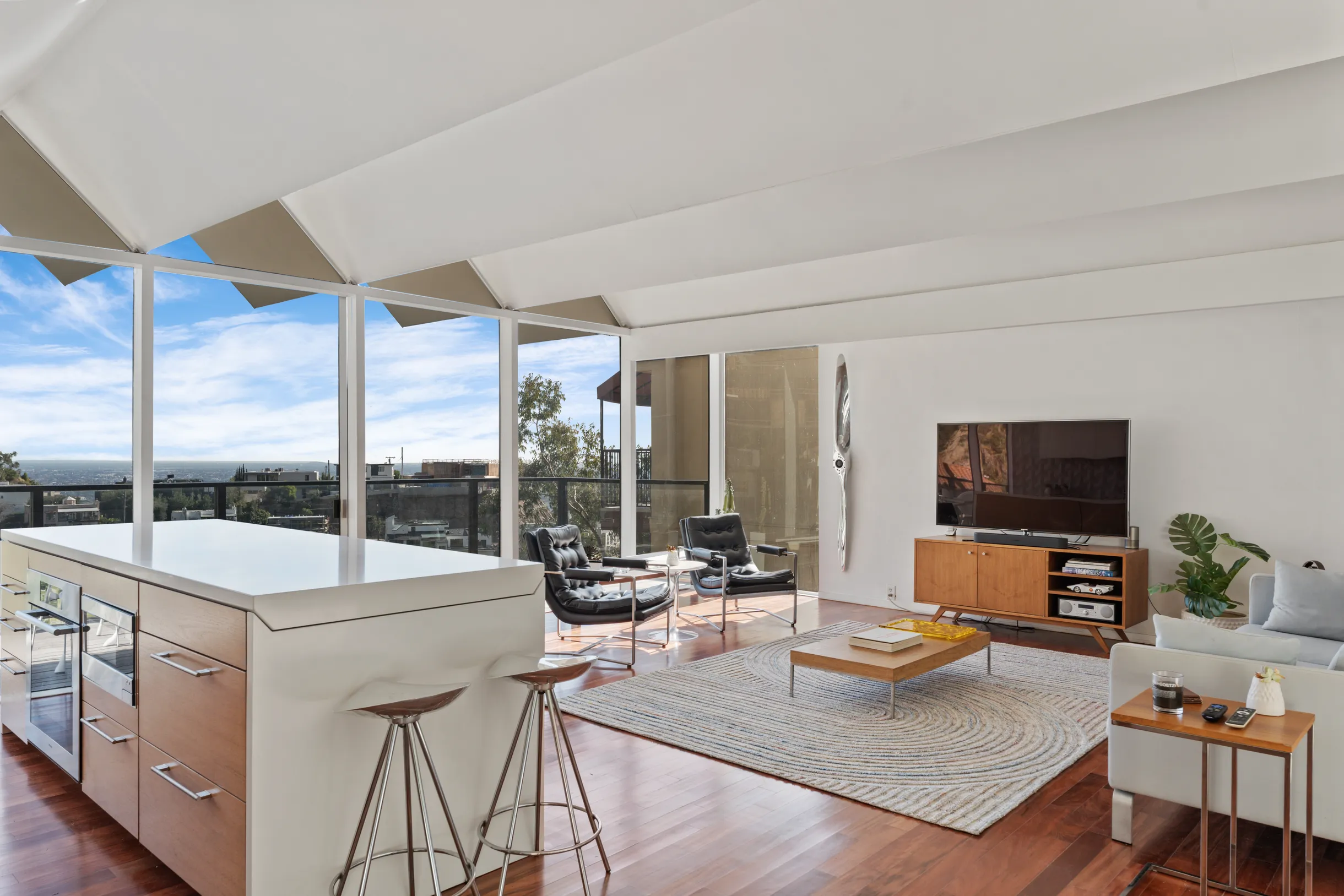 Wander Hollywood Hills #38