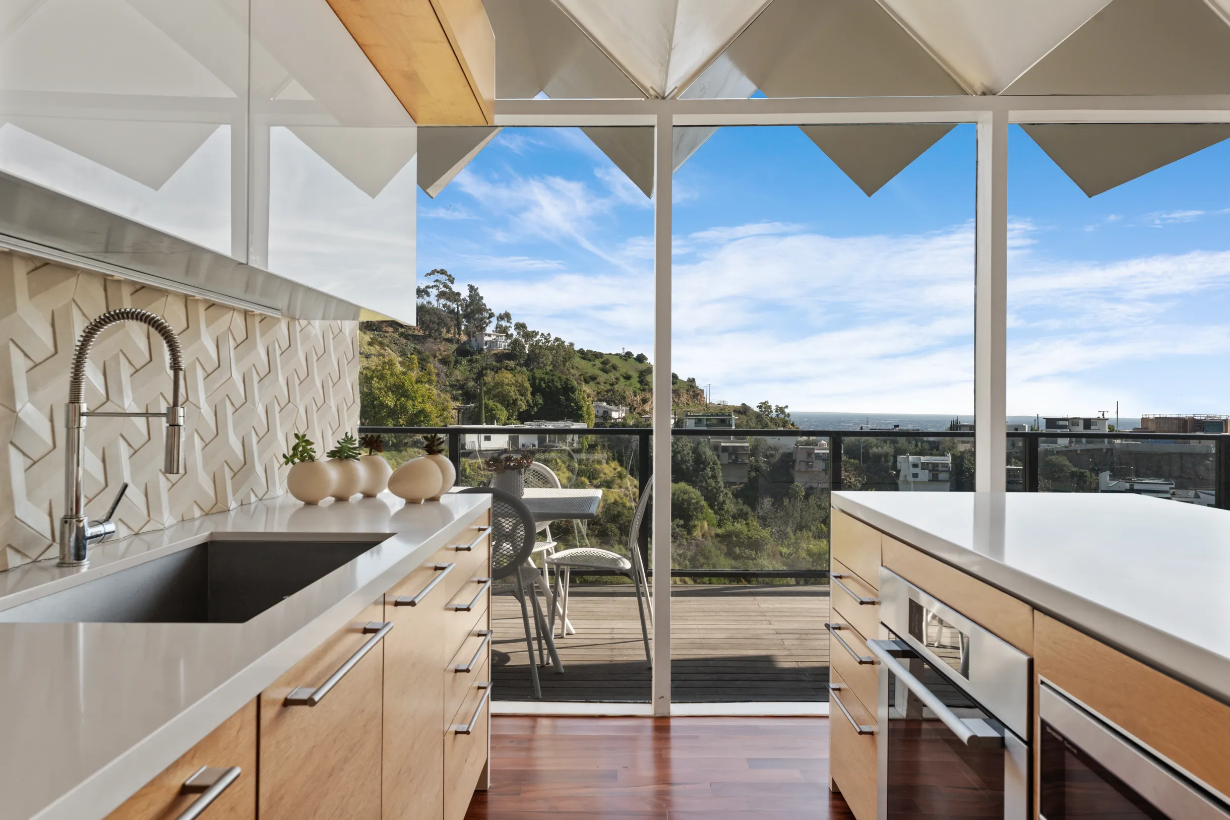 Wander Hollywood Hills #54