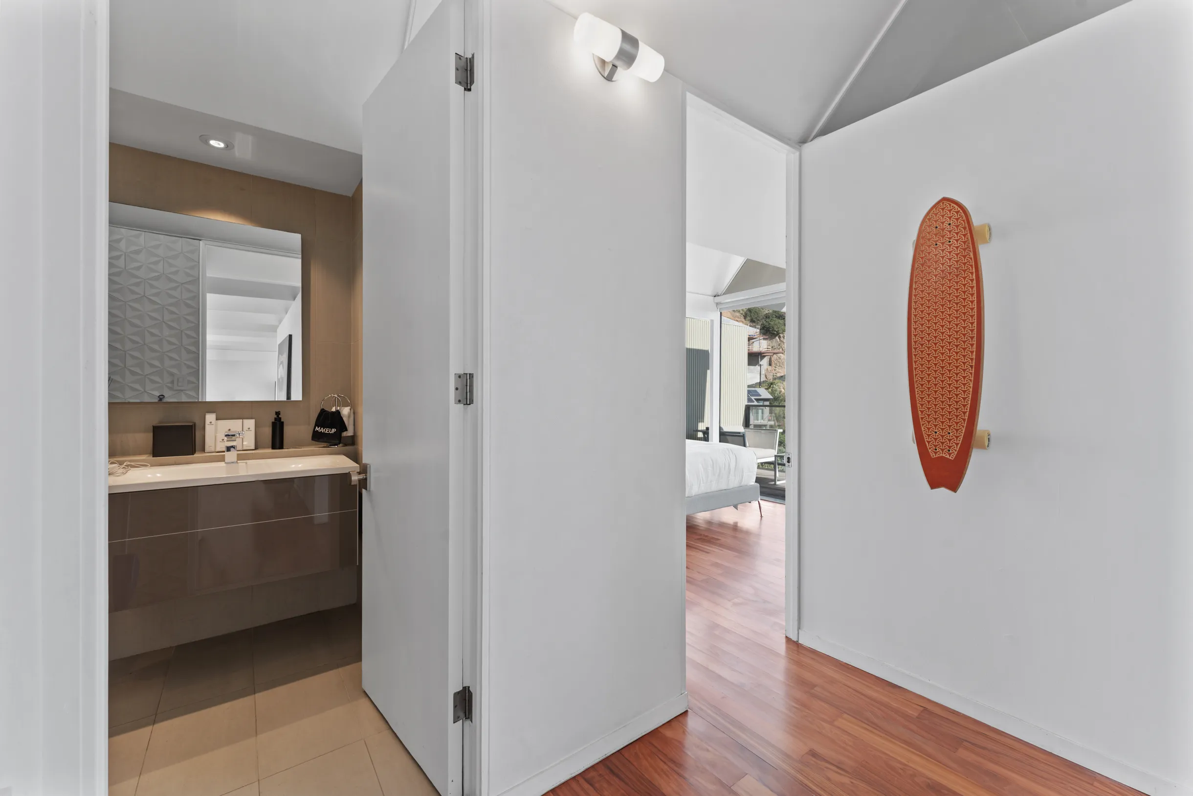 Wander Hollywood Hills #8