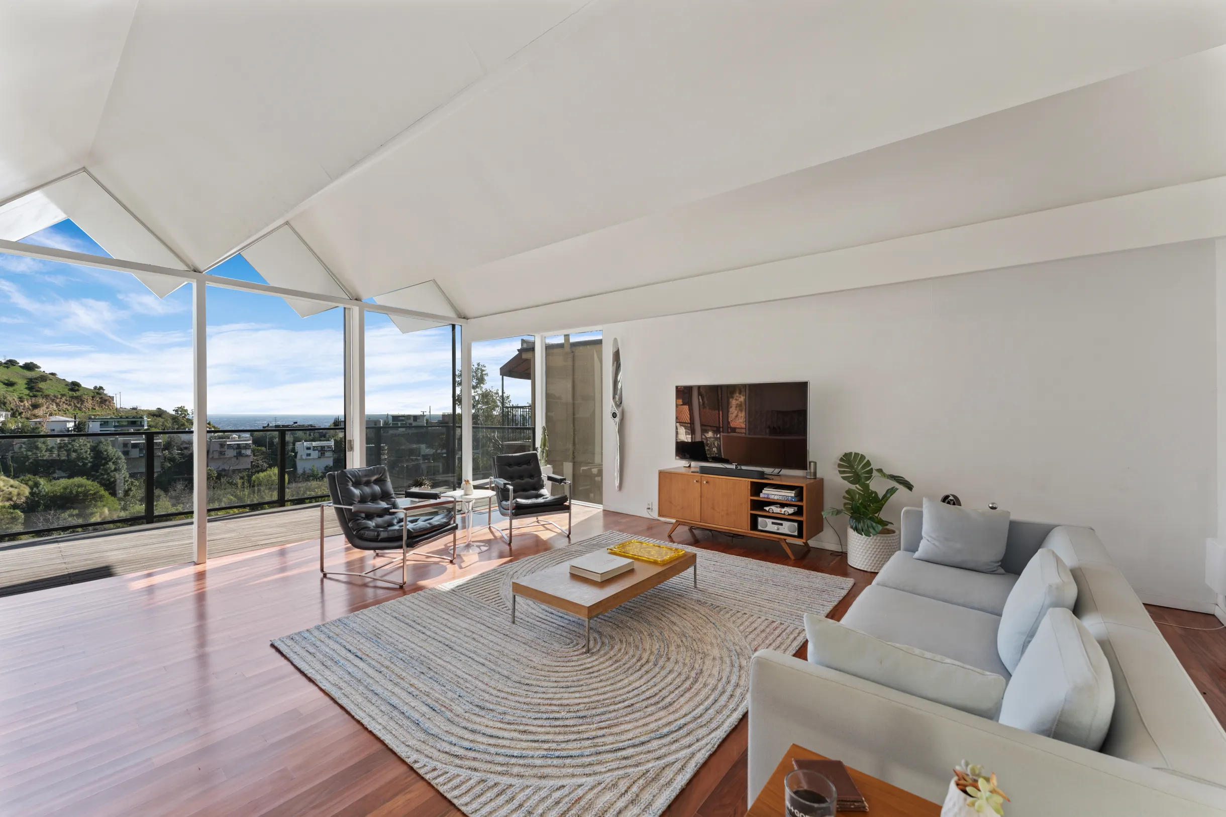 Wander Hollywood Hills #31