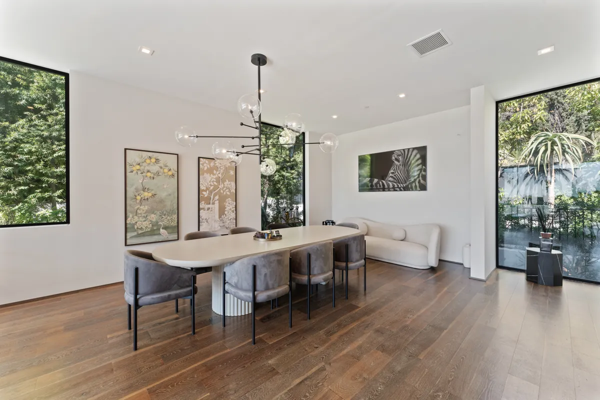 Dining Room - Image 3