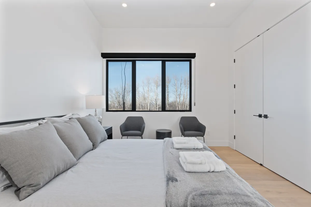 Bedroom 3 image