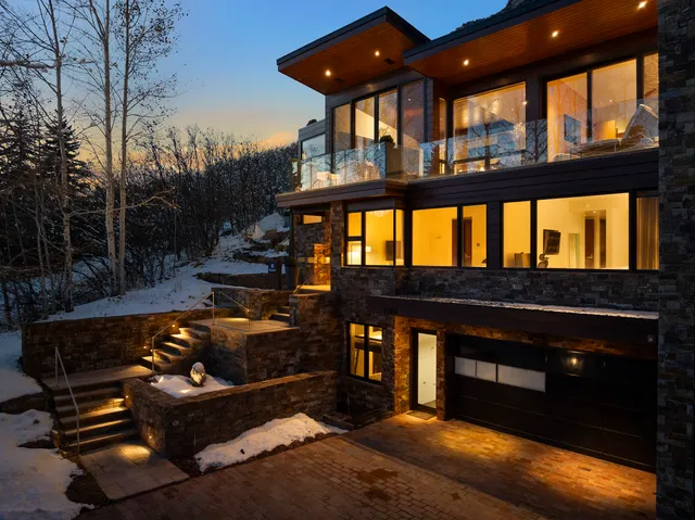 Wander Aspen Summit property photo 3