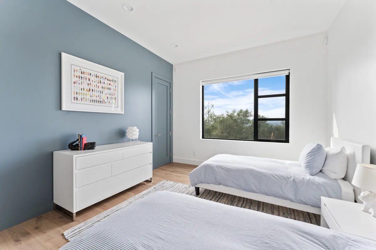 Bedroom 3 image