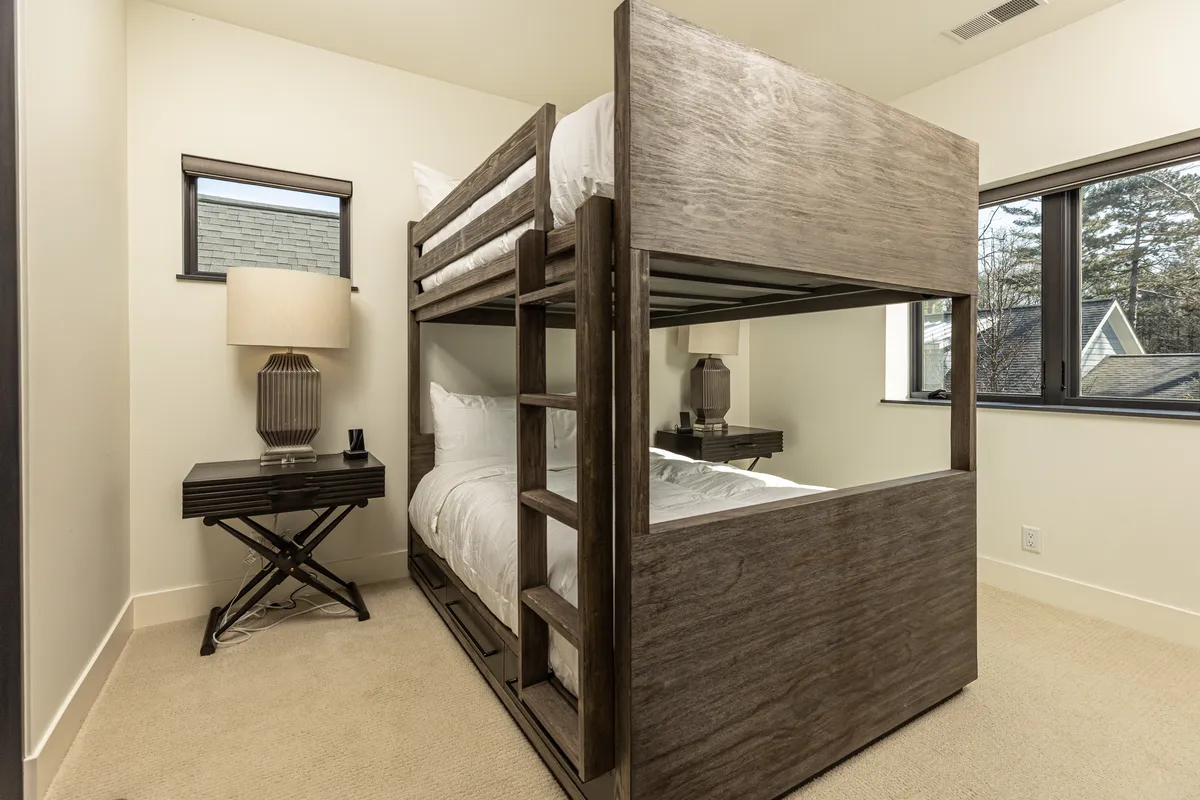 Bunk Bedroom 1 image