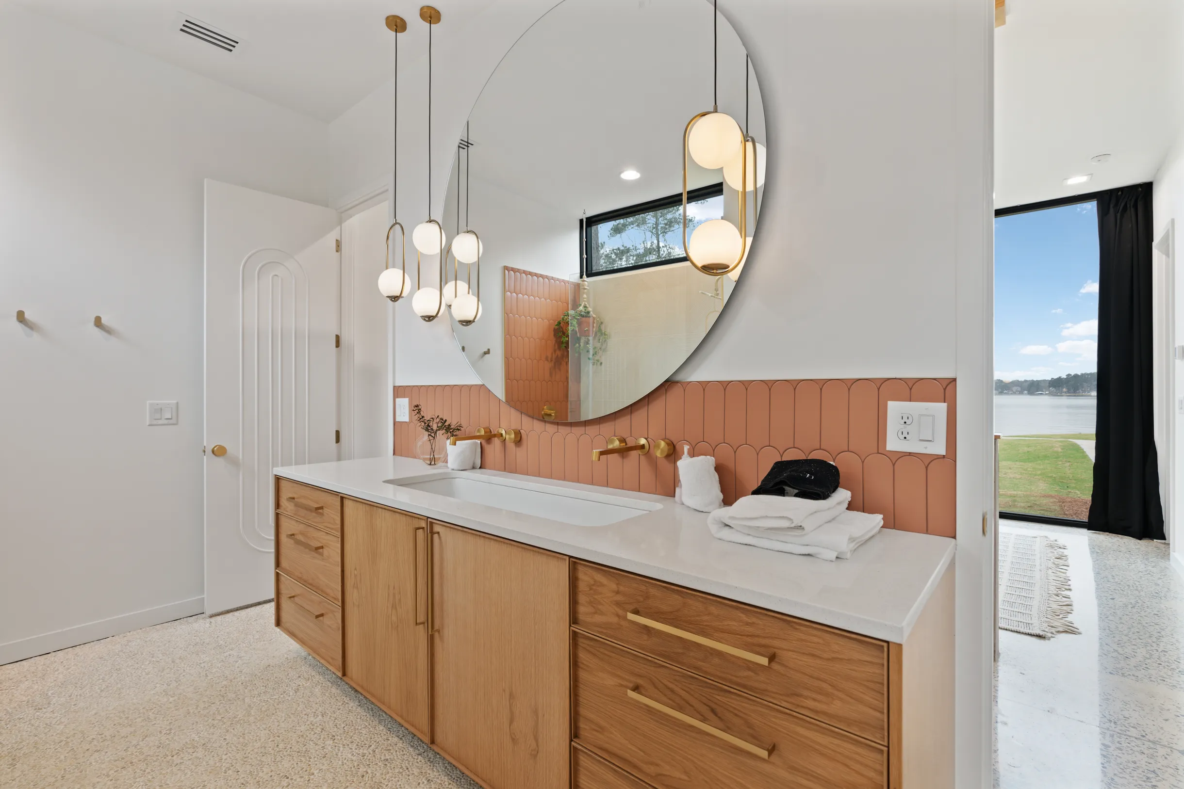 Wander Lake Sinclair #8