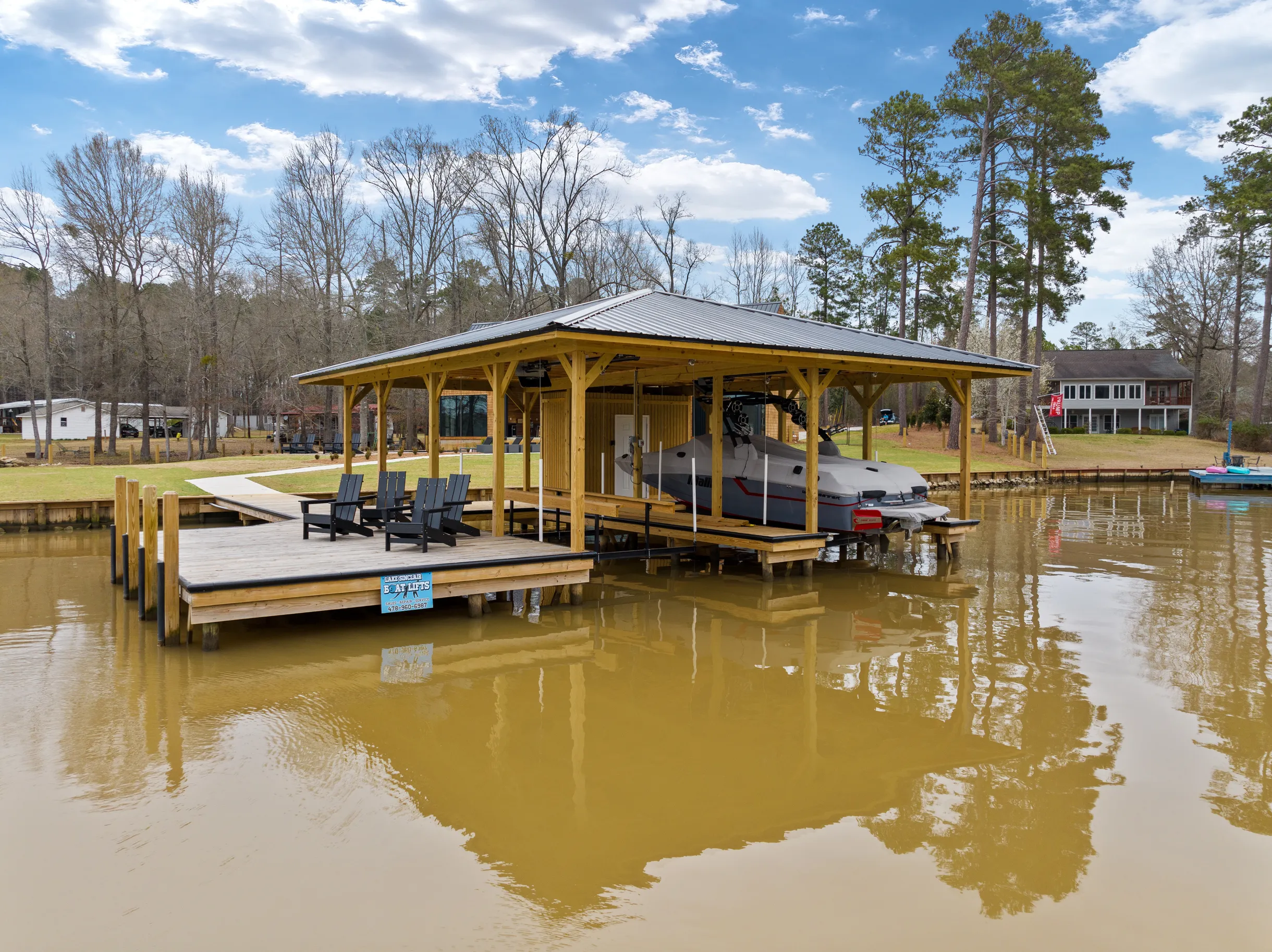 Wander Lake Sinclair #52